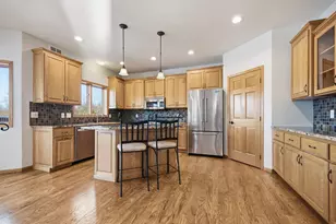 5135 Country Cir, Loretto, MN 55357 - Photo 10