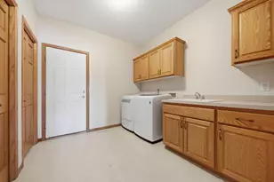 5135 Country Cir, Loretto, MN 55357 - Photo 32