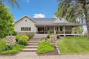 435 Burlington Rd, Saint Paul, MN 55119 - Photo 1