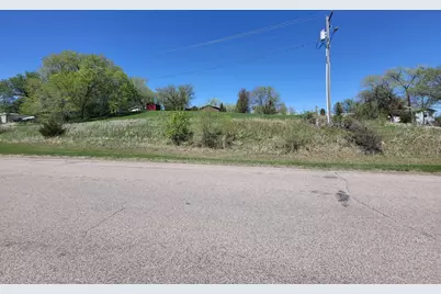 303 E Front Street, Battle Lake, MN 56515 - Photo 8