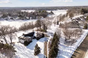 16865 Terrey Pine Dr, Eden Prairie, MN 55347 - Photo 18