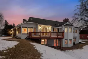 16865 Terrey Pine Dr, Eden Prairie, MN 55347 - Photo 4