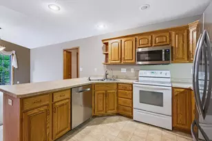347 Wesley Ct, River Falls, WI 54022 - Photo 24