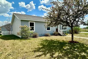 1008 Sunrise Cir, Park Rapids, MN 56470 - Photo 2