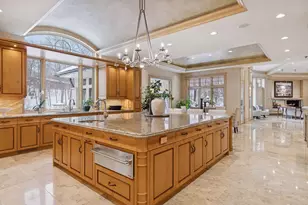 1989 Dwight Ln, Minnetonka, MN 55305 - Photo 4