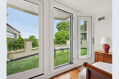 2683 E Lake Of The Isles Parkway, Minneapolis, MN 55408 - Photo 26