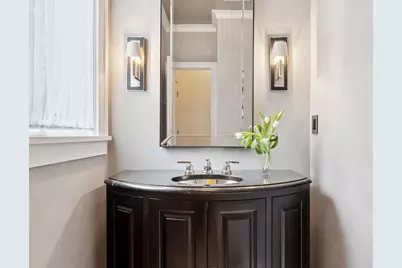 2683 E Lake Of The Isles Parkway, Minneapolis, MN 55408 - Photo 20