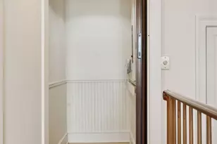 2683 E Lake Of The Isles Pkwy, Minneapolis, MN 55408 - Photo 40