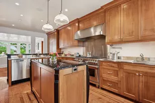 2683 E Lake Of The Isles Pkwy, Minneapolis, MN 55408 - Photo 18