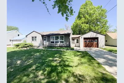 406 4th Street NW, Fulda, MN 56131 - Photo 2