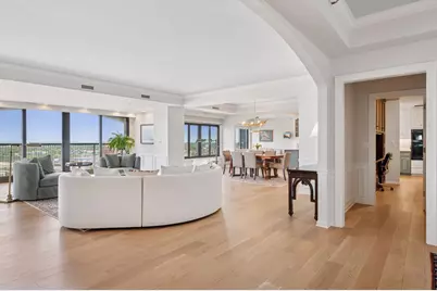 1201 Yale Place #2102, Minneapolis, MN 55403 - Photo 2