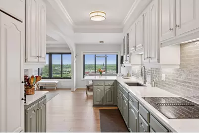 1201 Yale Place #2102, Minneapolis, MN 55403 - Photo 22