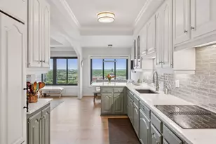 1201 Yale Pl, Minneapolis, MN 55403 - Photo 22