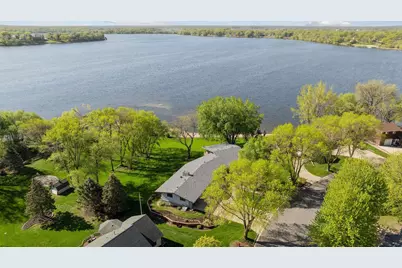 137 Fairlawn Avenue E, Winsted, MN 55395 - Photo 1