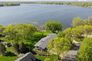 137 Fairlawn Ave E, Winsted, MN 55395 - Photo 1