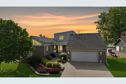 1976 Bay Street, Worthington, MN 56187 - Photo 4