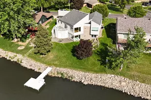 1976 Bay St, Worthington, MN 56187 - Photo 4