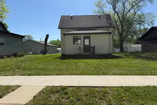 408 N Jefferson St, Minneota, MN 56264 - Photo 2