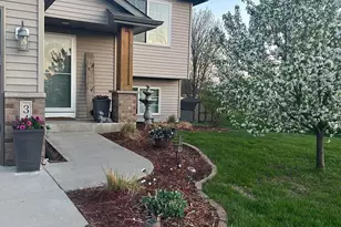 345 Horizon Dr, Le Center, MN 56057 - Photo 1