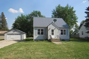1207 3rd Ave, Brewster, MN 56119 - Photo 1