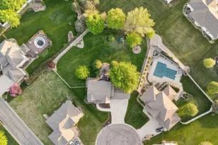 2703 10th Ave SW, Austin, MN 55912 - Photo 1