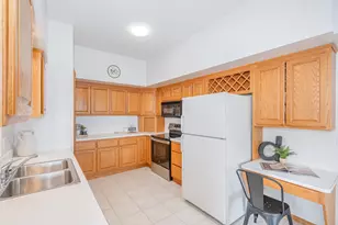 168 6th St E, Saint Paul, MN 55101 - Photo 14