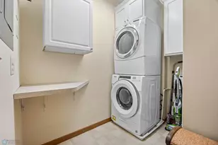 300 Broadway N, Fargo, ND 58102 - Photo 32