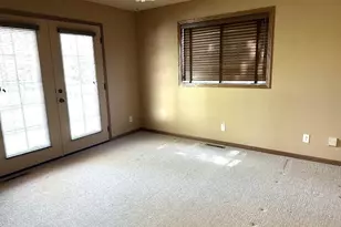 413 River Bluff Dr, Windom, MN 56101 - Photo 18