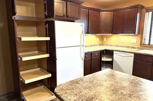 413 River Bluff Dr, Windom, MN 56101 - Photo 10
