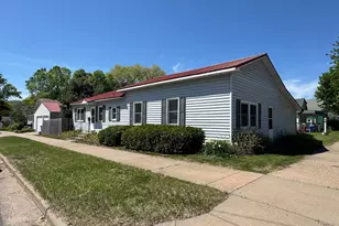 753 W Mark St, Winona, MN 55987 - Photo 1