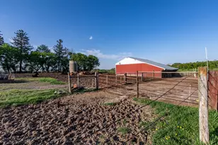 22842 530th St, West Concord, MN 55985 - Photo 48