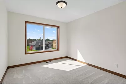 441 Mario Drive, Vadnais Heights, MN 55127 - Photo 14