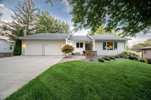 791 Highland Rd, Windom, MN 56101 - Photo 1