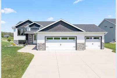 409 10th Street NW, Dodge Center, MN 55927 - Photo 1