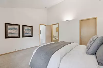 19767 Waterford Court, Excelsior, MN 55331 - Photo 28