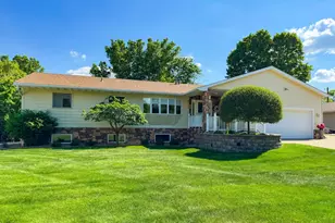 4715 Culver Rd, Golden Valley, MN 55422 - Photo 1