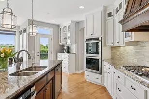 12187 Dunkirk St NE, Blaine, MN 55449 - Photo 10