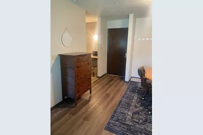 812 Hills Avenue #N209, Jackson, MN 56143 - Photo 4