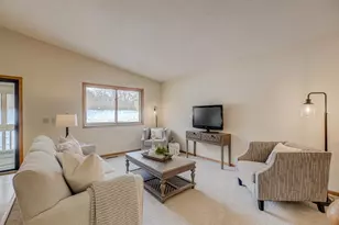 4316 Clemson Cir, Eagan, MN 55122 - Photo 4