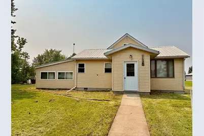 113 6th Avenue SE, Baudette, MN 56623 - Photo 1