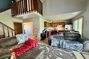 37489 Elm Dr, Warroad, MN 56763 - Photo 8