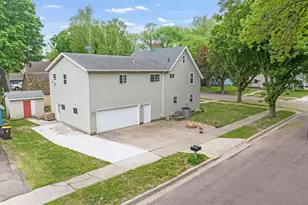 114 N 3rd Ave E, Truman, MN 56088 - Photo 1