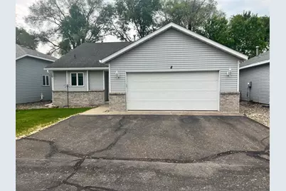 1403 33rd Avenue N #8, Saint Cloud, MN 56303 - Photo 1