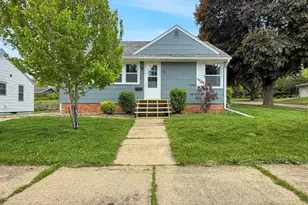 306 Blinkman St, Fairmont, MN 56031 - Photo 1