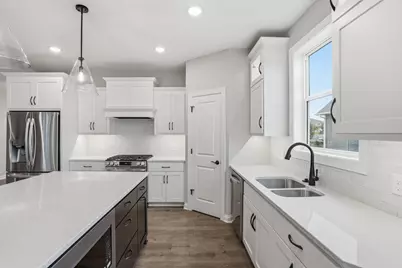 15587 Hampshire Avenue S, Savage, MN 55378 - Photo 14