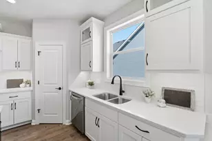 15587 Hampshire Ave S, Savage, MN 55378 - Photo 20