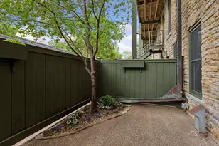 8 Grove St, Minneapolis, MN 55401 - Photo 40