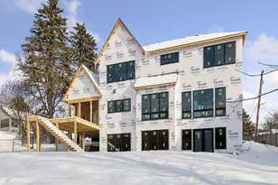 105 Queensland Ln N, Plymouth, MN 55447 - Photo 4