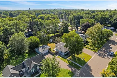 4716 Edgewood Avenue N, Crystal, MN 55428 - Photo 1