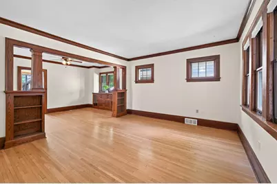 976 Lawson Avenue E, Saint Paul, MN 55106 - Photo 4